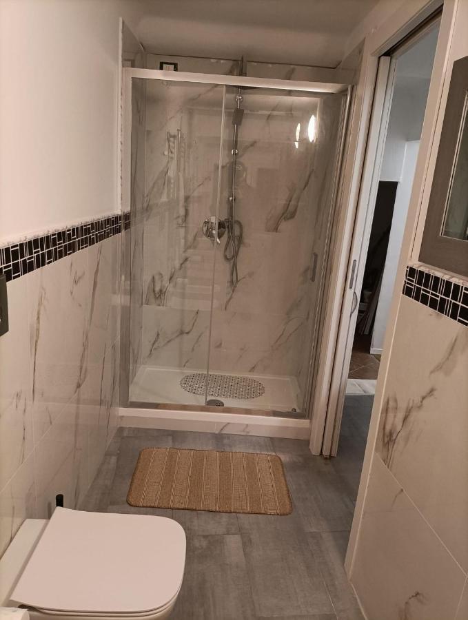 B&B Italian Guest Genova Bagian luar foto