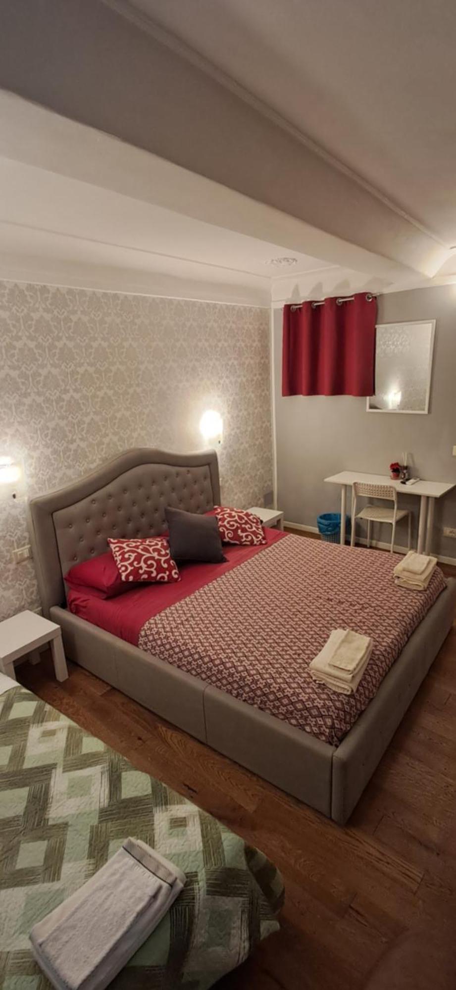 B&B Italian Guest Genova Bagian luar foto