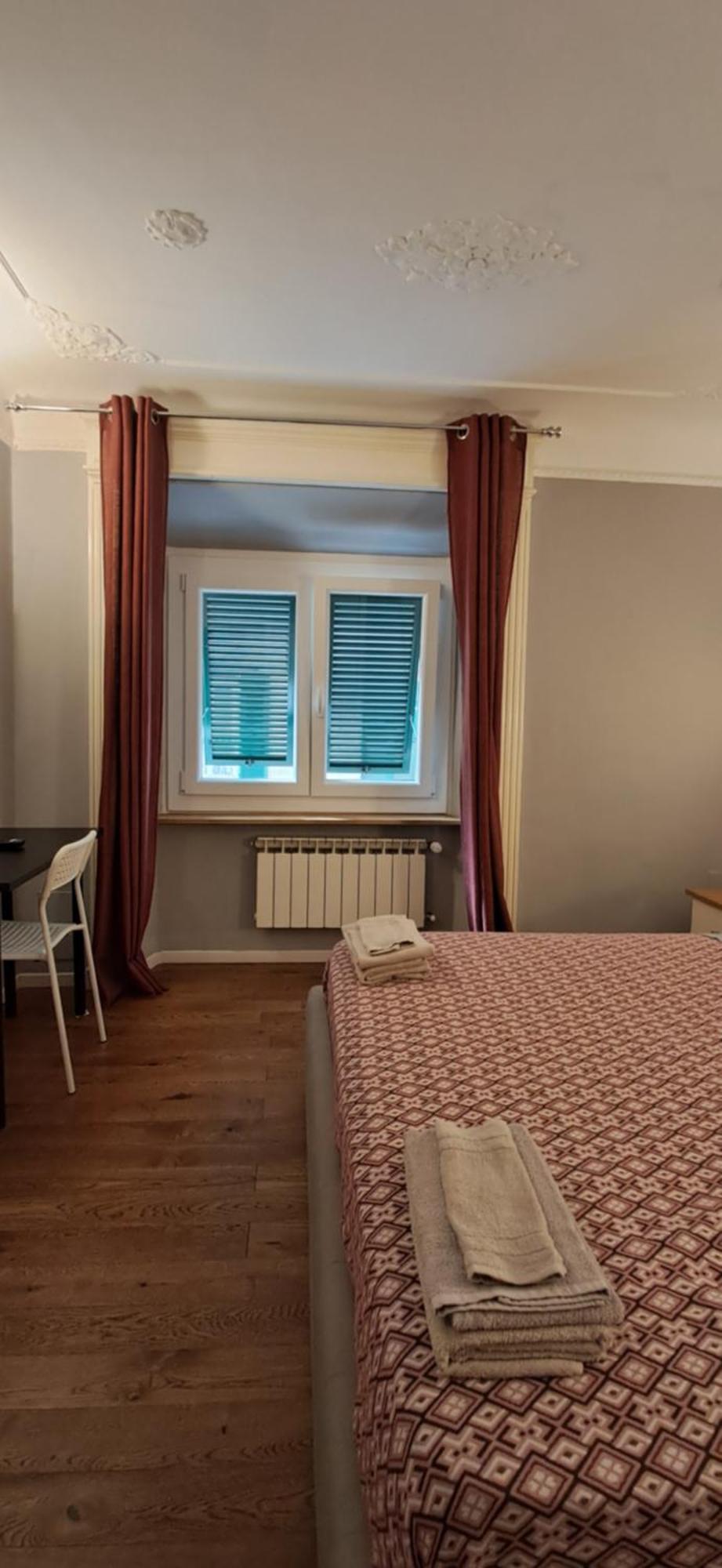 B&B Italian Guest Genova Bagian luar foto