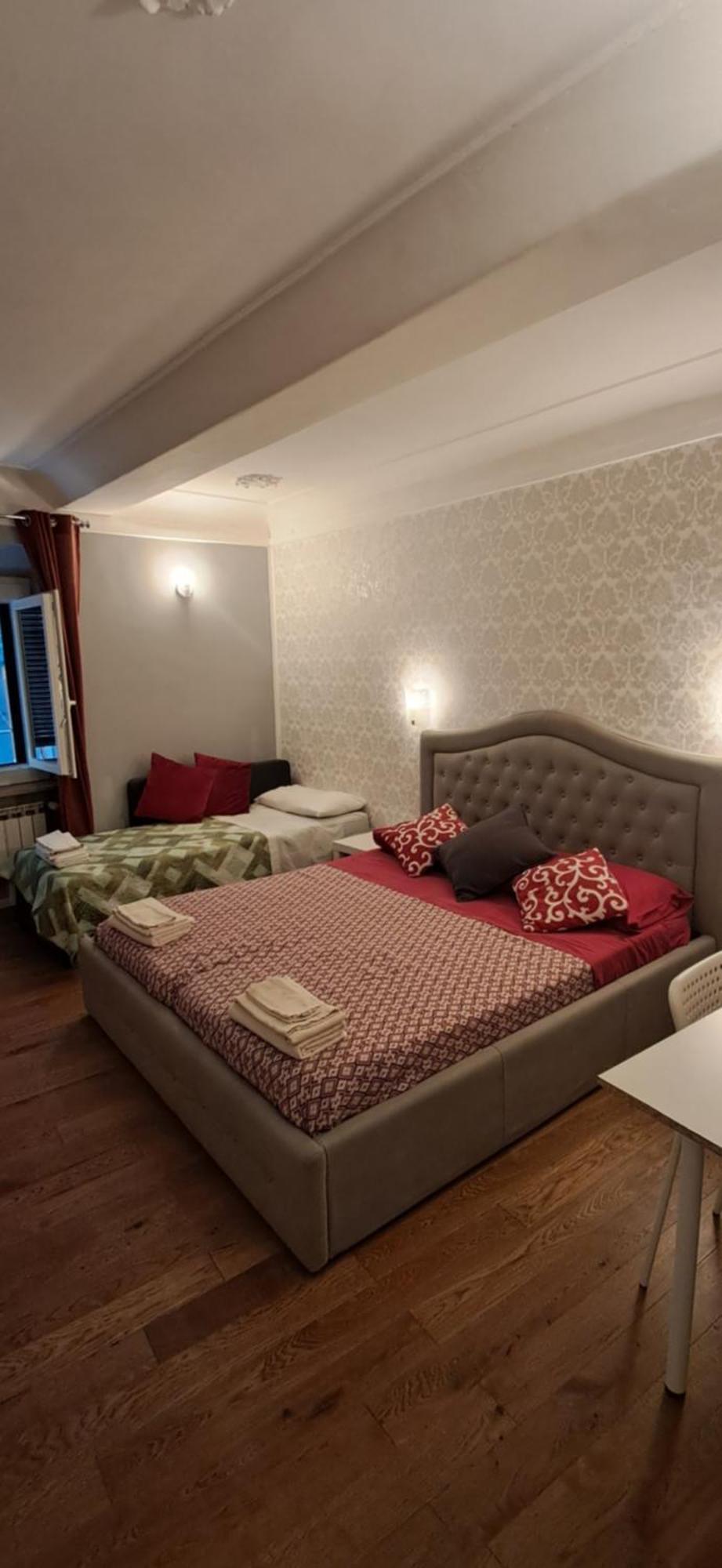 B&B Italian Guest Genova Bagian luar foto