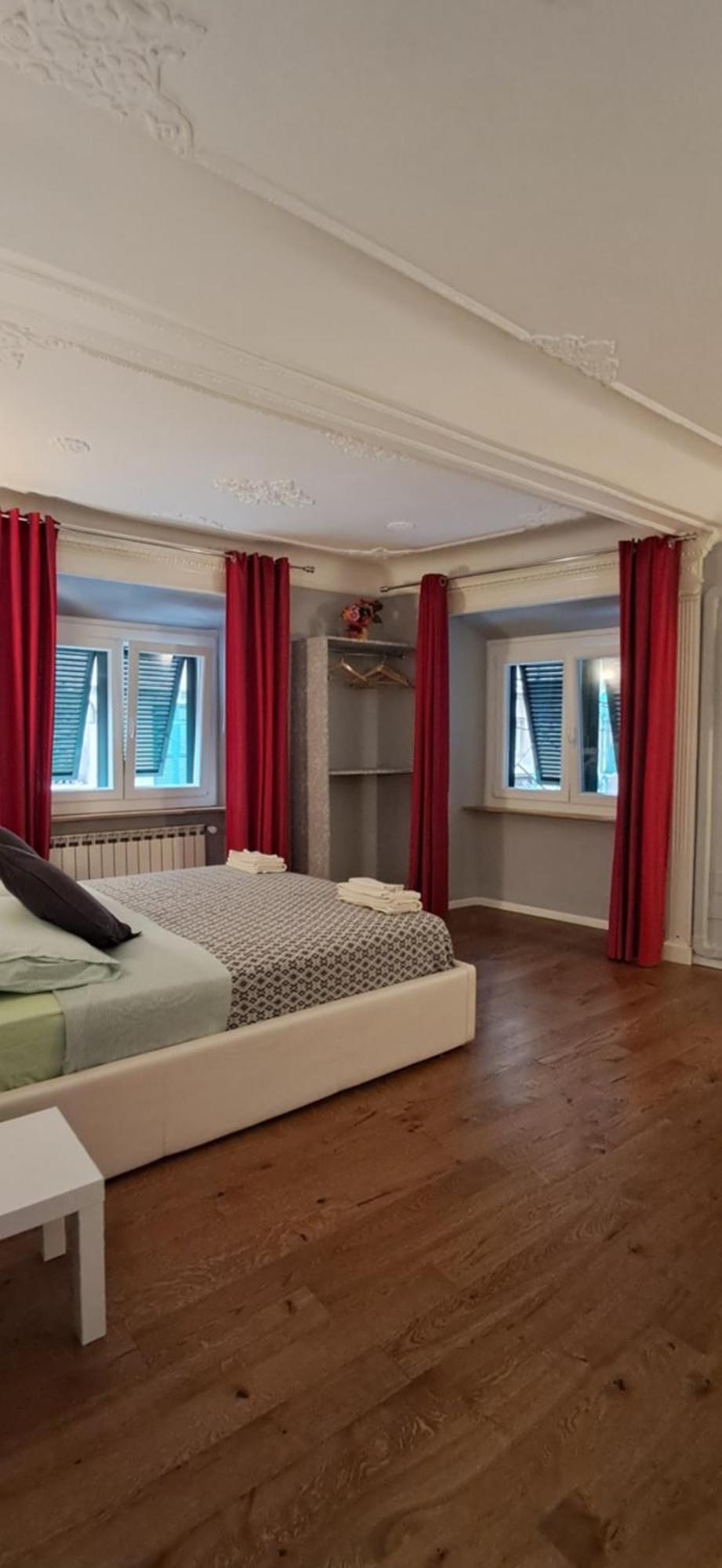 B&B Italian Guest Genova Bagian luar foto