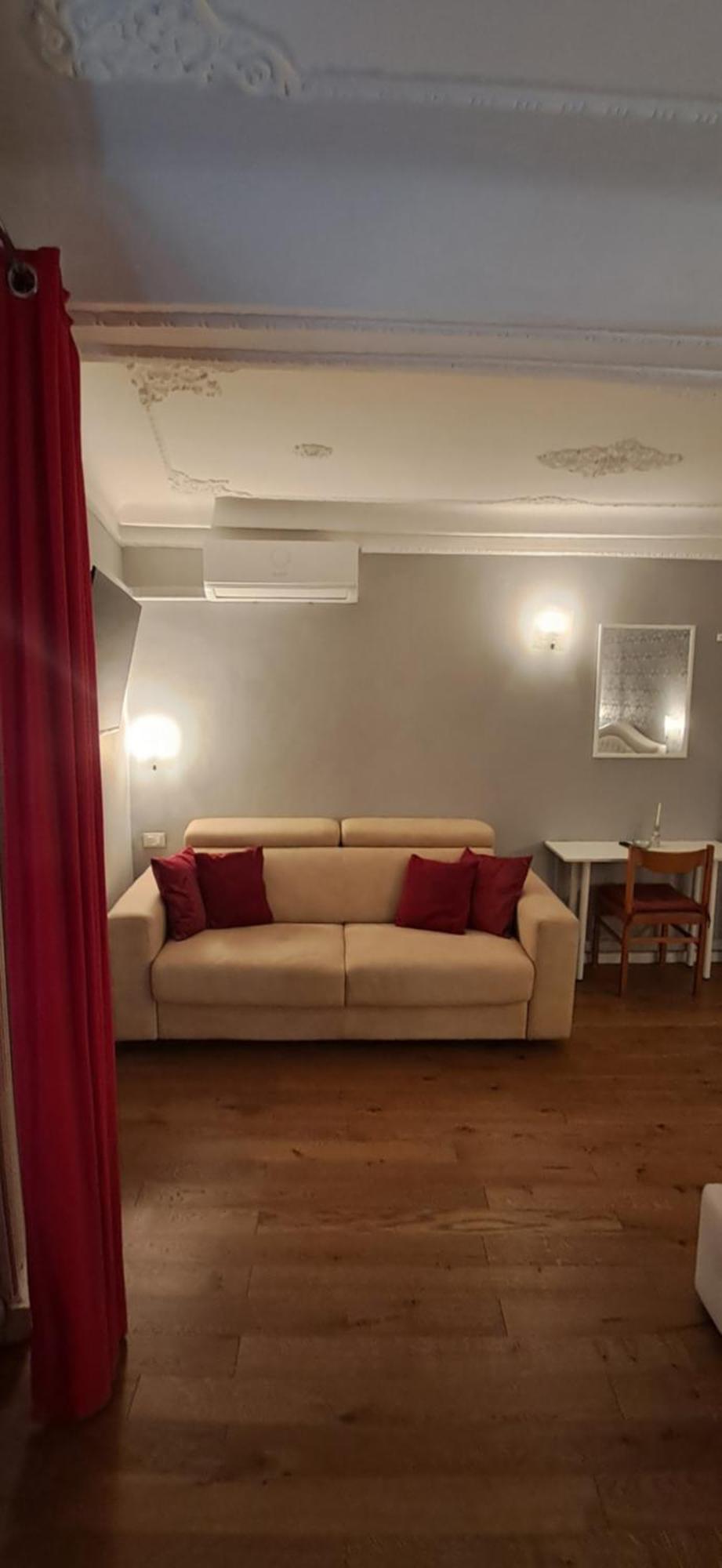 B&B Italian Guest Genova Bagian luar foto