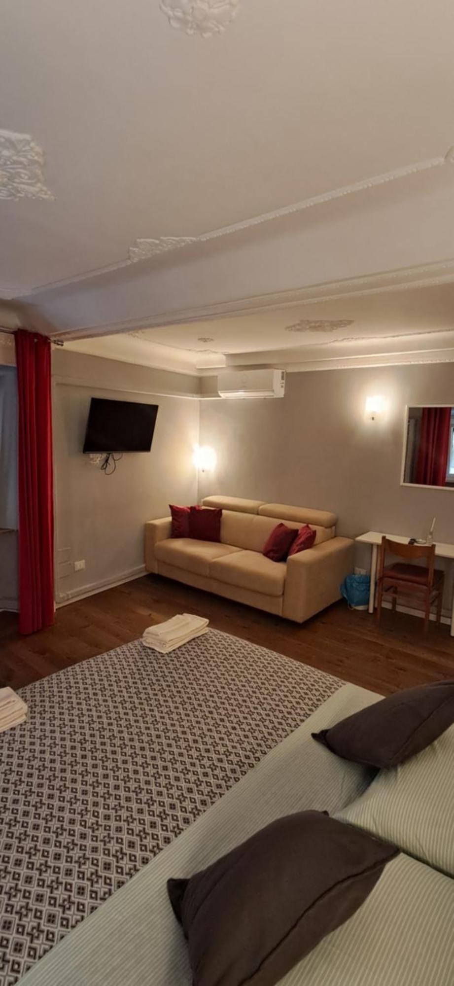 B&B Italian Guest Genova Bagian luar foto
