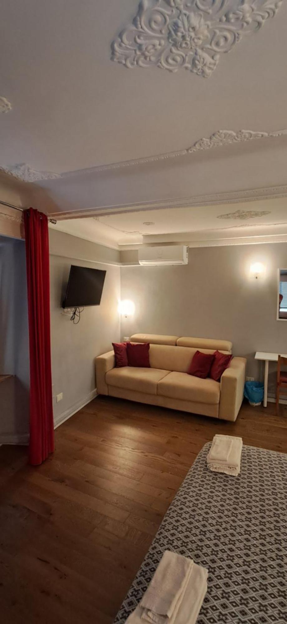 B&B Italian Guest Genova Bagian luar foto